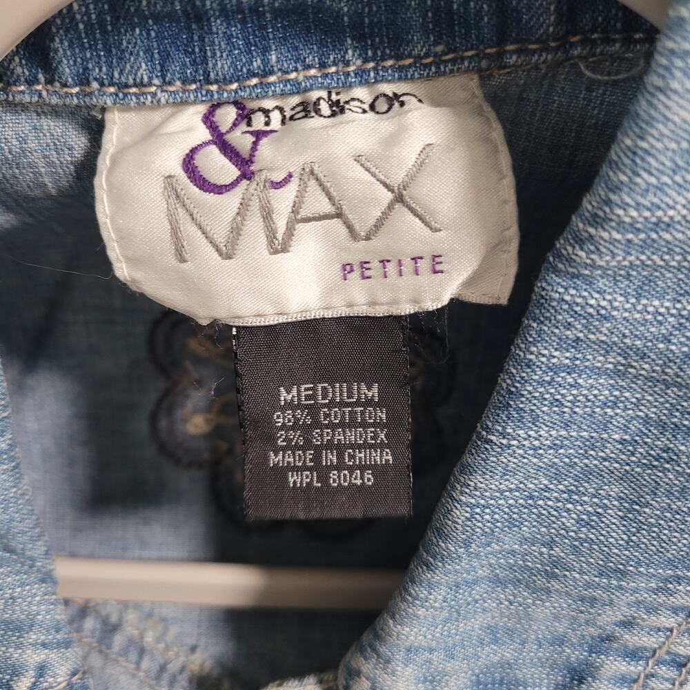 NWT Madison & Max Tropical Bloom Jean Jacket Button Up Pockets Size Petite Med - Picture 7 of 9